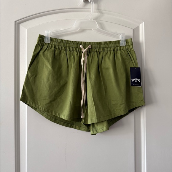 Billabong Pants - Billabong Green Women's Cargo Shorts